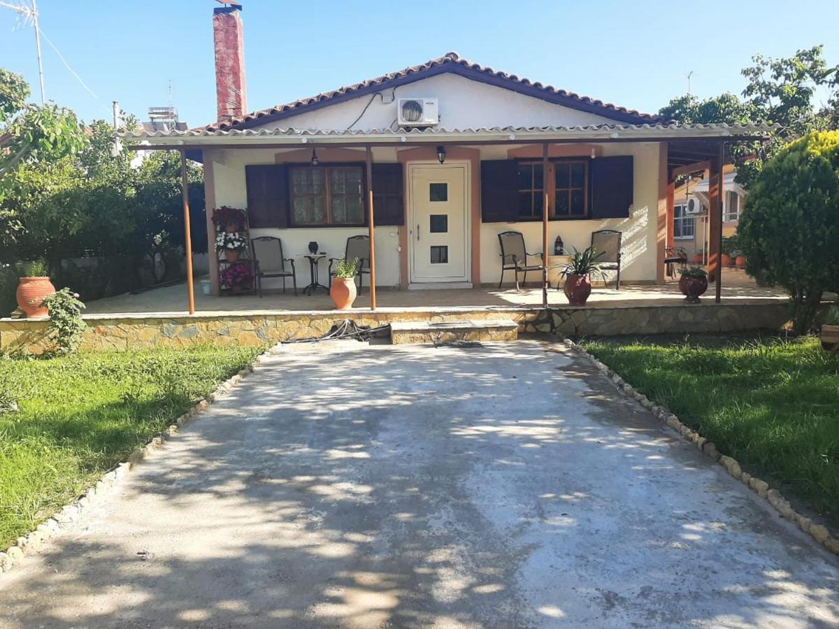 Tota'S Family House, 4 Min Walk To The Beach Villa Levendokhorion Exterior photo